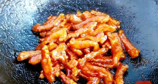 恶毒婆婆出装攻略（从头至尾掌握实用技巧，击败恶毒婆婆的心机陷阱）