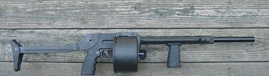 精准射击（掌握关键技巧，提升击败对手的能力）