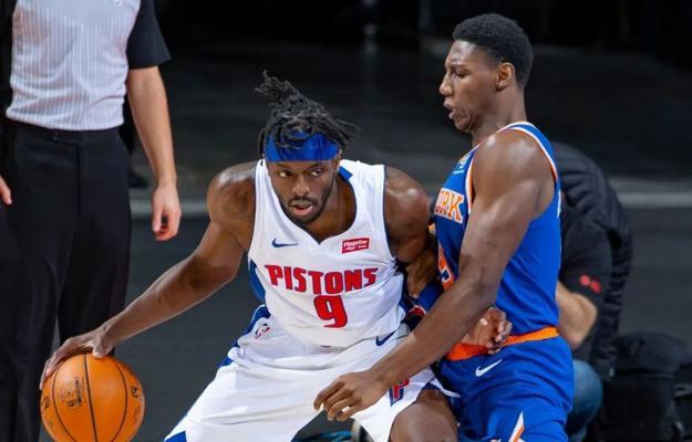 中路单打小前锋出装攻略（打造无敌中单！一招制敌出装攻略）