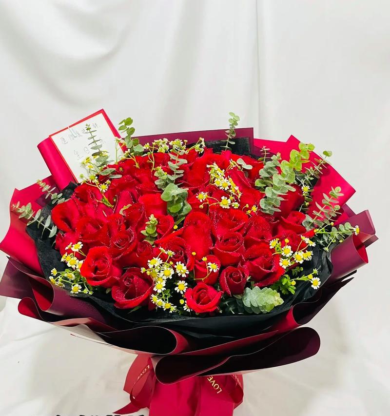 探秘一品月坊鲜花世界的绝美之旅（一品月坊鲜花攻略）