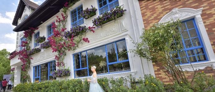 探秘爱情小镇攻略大全（恋爱、婚礼、甜蜜之旅，爱情小镇等待你的到来）