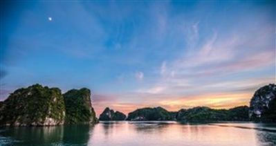 螺旋英雄谭R卡流月技能属性图鉴解析（探寻流月卡牌的技能和属性）