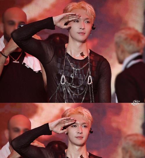 《基因法则EXO攻略》（探索基因力量，打造最强EXO战队）