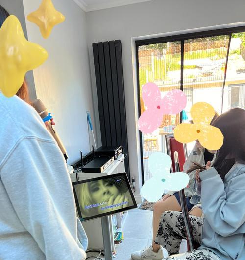 《寄宿在阿姨家攻略》（一个游戏玩家的生活冒险）