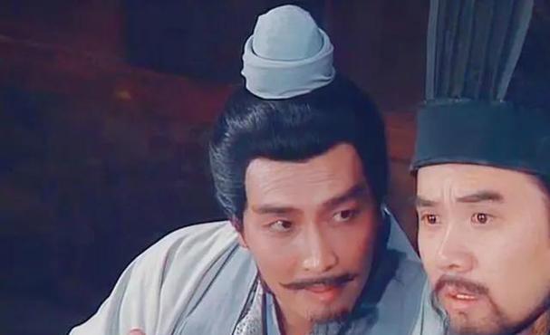 《剑客诸葛孔明出装顺序攻略》（掌握关键出装，成为无敌剑客！）