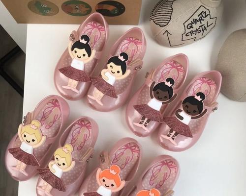 风暴英雄梅丽莎攻略（细致分析梅丽莎的最佳出装及使用技巧，助你在战场上无敌横行！）