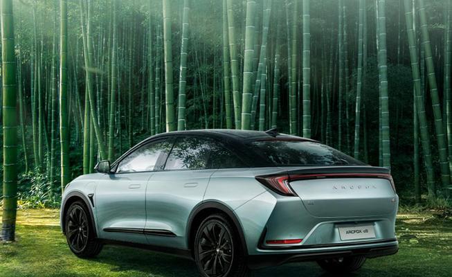 从伊甸五星角色的视角看五星角色强度排名（以依维柯为例，了解五星角色之间的强弱关系）