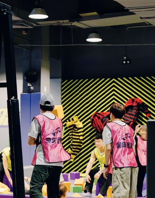 《履带车地下寻宝游戏攻略》（揭秘履带车地下寻宝的技巧与策略）