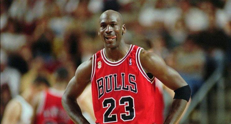 超详细攻略教你如何选择飞人最强出装，提升胜率！（超详细攻略教你如何选择飞人最强出装，提升胜率！）