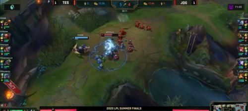 以狗熊打酒桶的出装攻略（高效利用狗熊技能击溃敌人，享受狂野狗熊的乐趣）