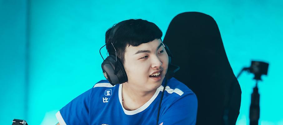 蓝领边路出装顺序攻略（提升蓝领边路生存能力的关键装备选择）