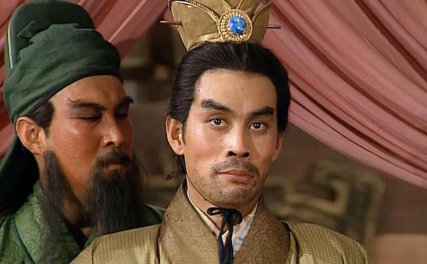 群雄马谡出装攻略——战场胜利的关键之道（一位聪明机智的将领所需之装备和策略）