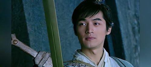 李逍遥对决剑圣，巧妙出装攻略（拳拳到肉，关键在装备选择——李逍遥对决剑圣攻略解析）