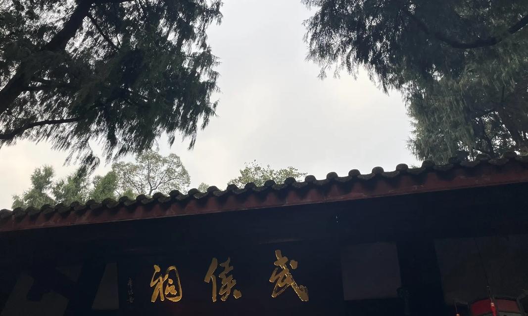 刘备关羽出装打法攻略（刘备关羽出装及技巧解析）