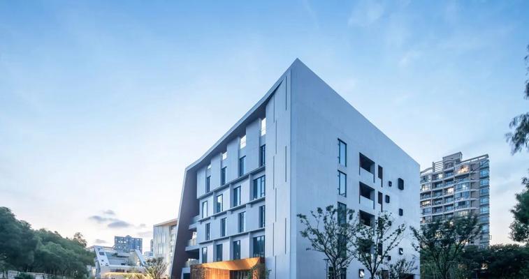 揭秘上海拉西胡（体验上海拉西胡的独特魅力，发现这座城市的无穷惊喜）