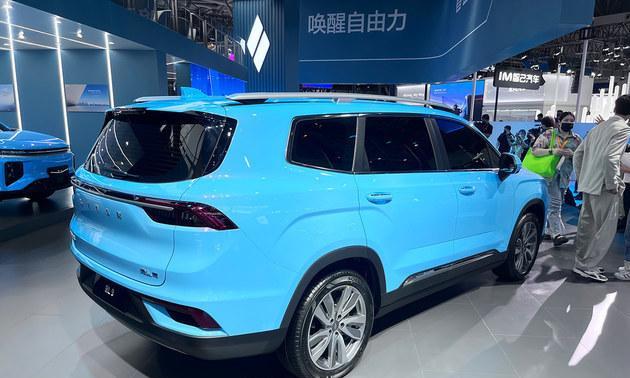 造车新势力出装攻略，开启新时代汽车之旅（掌握关键，打造独一无二的座驾）