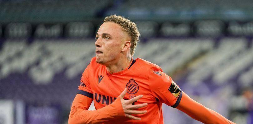 边锋突破技能搭配攻略（打造无敌边锋，破解对手防线！）