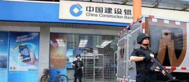 《激情护送，成为顶级运钞员！》（银行运钞员手游攻略，玩转货车驾驶与金钱风暴！）