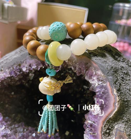 金蟾免伤出装攻略（新版本最强出装推荐，让你不再为被爆炸而忧虑）