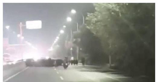 追女攻略（挑灯夜读，教你如何在深夜追求心仪的女生）