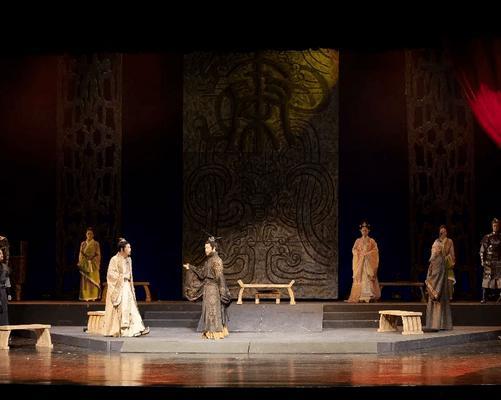 《传奇乱春秋出装推荐攻略》（亲身经历告诉你最强出装打法！）