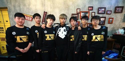 电魂出装教程攻略视频下载（提供最全面的电魂出装教程攻略视频，助你成为顶尖玩家）