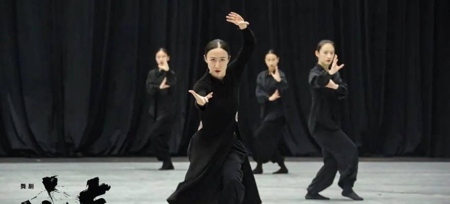 叶问英雄出装攻略——成为无敌武林至尊的关键（揭秘叶问英雄出装必备装备和策略，让你无往而不胜）