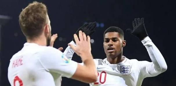 中锋无敌阵容出装攻略（掌握装备技巧打造中锋无敌阵容，游刃有余横扫战场）