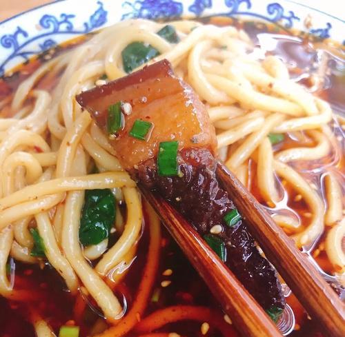 《玩转汤面游戏包裹攻略》（掌握游戏技巧，成为汤面大师）