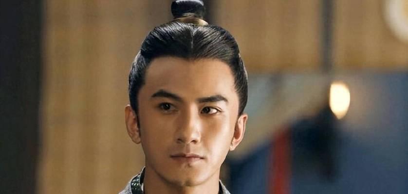 皇家之冠出装攻略（打造王者风范，从装备开始）