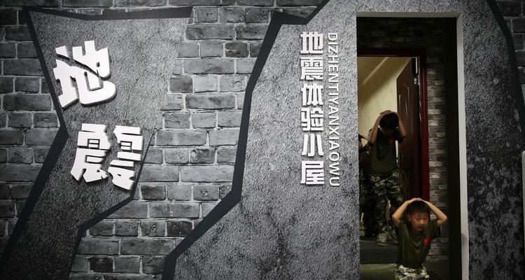 夏令营露营游戏屋攻略（玩转游戏屋，尽享夏令营乐趣！）