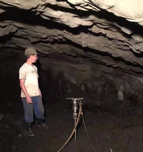 矿洞之旅手游攻略（揭秘矿洞之旅手游的隐藏关卡和装备获取技巧）