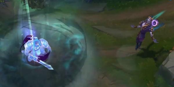 厄斐琉斯（震荡之锤，刀锋重重）